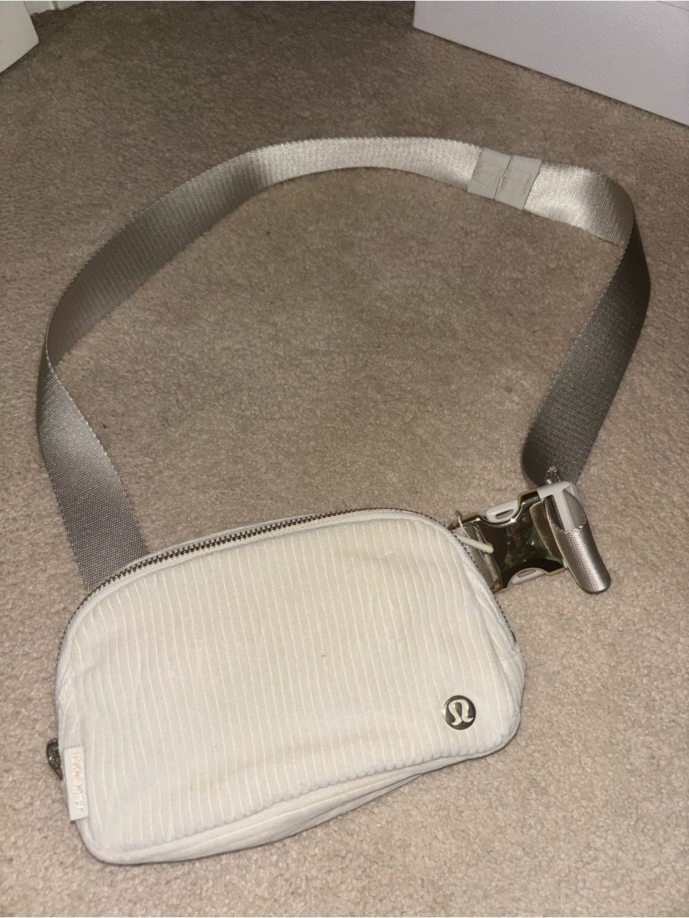 Lululemon white & cream belt bag